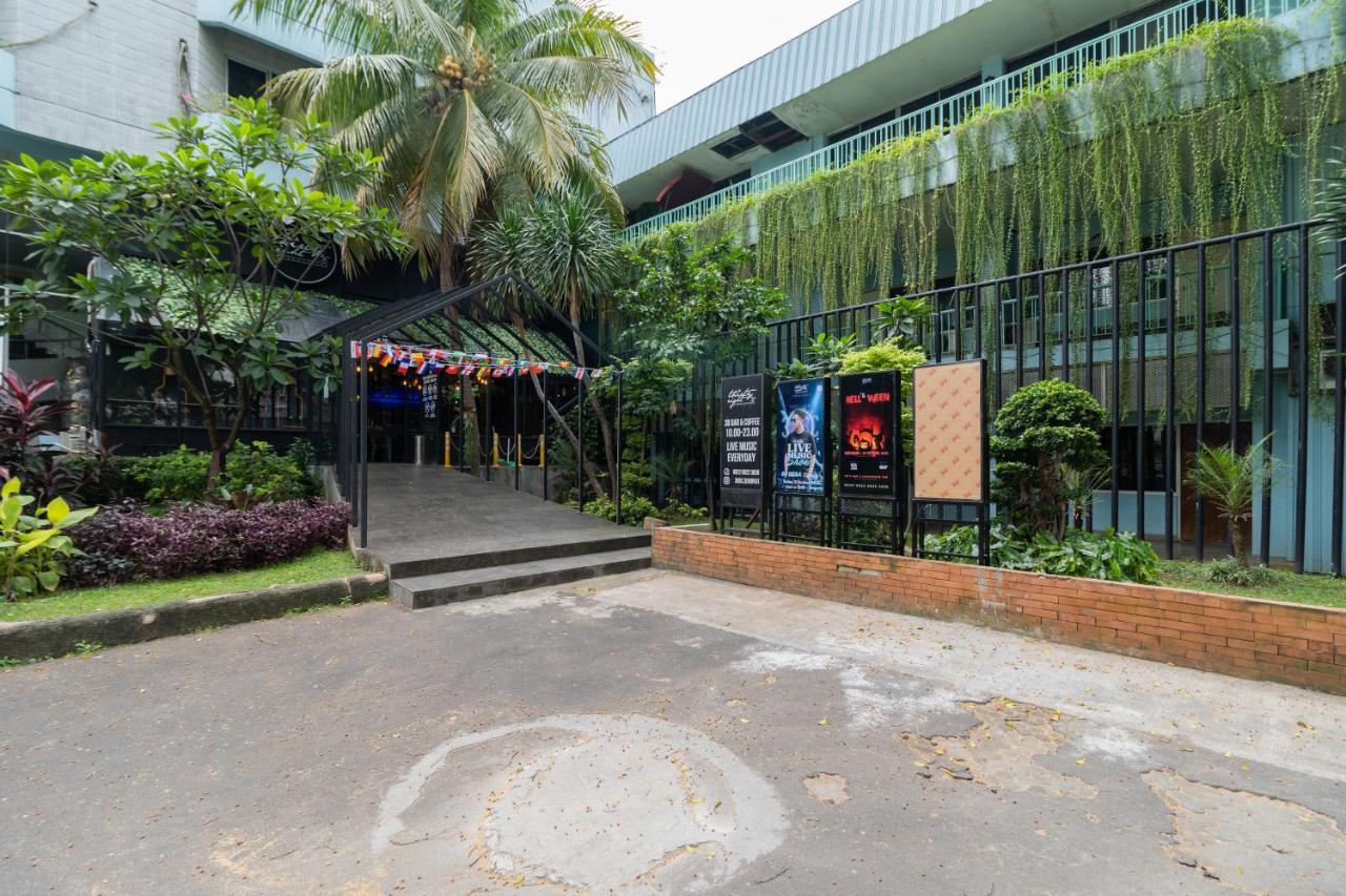 Reddoorz Plus Near Kebayoran Baru Blok S Jacarta Exterior foto