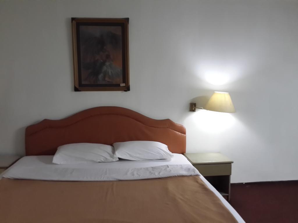 Reddoorz Plus Near Kebayoran Baru Blok S Jacarta Quarto foto