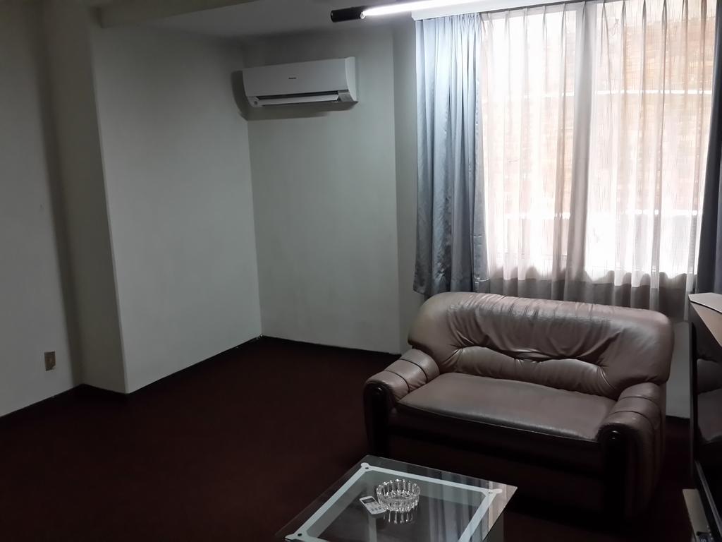 Reddoorz Plus Near Kebayoran Baru Blok S Jacarta Quarto foto
