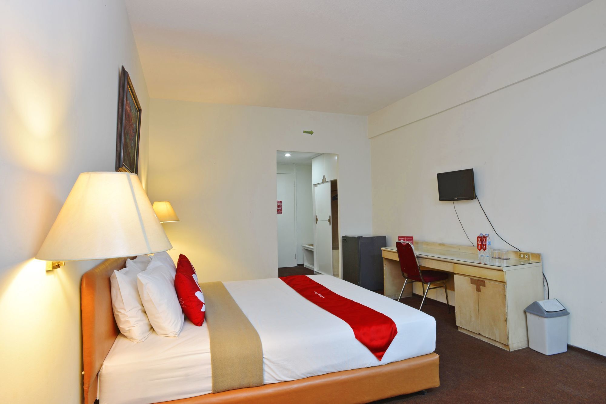 Reddoorz Plus Near Kebayoran Baru Blok S Jacarta Exterior foto