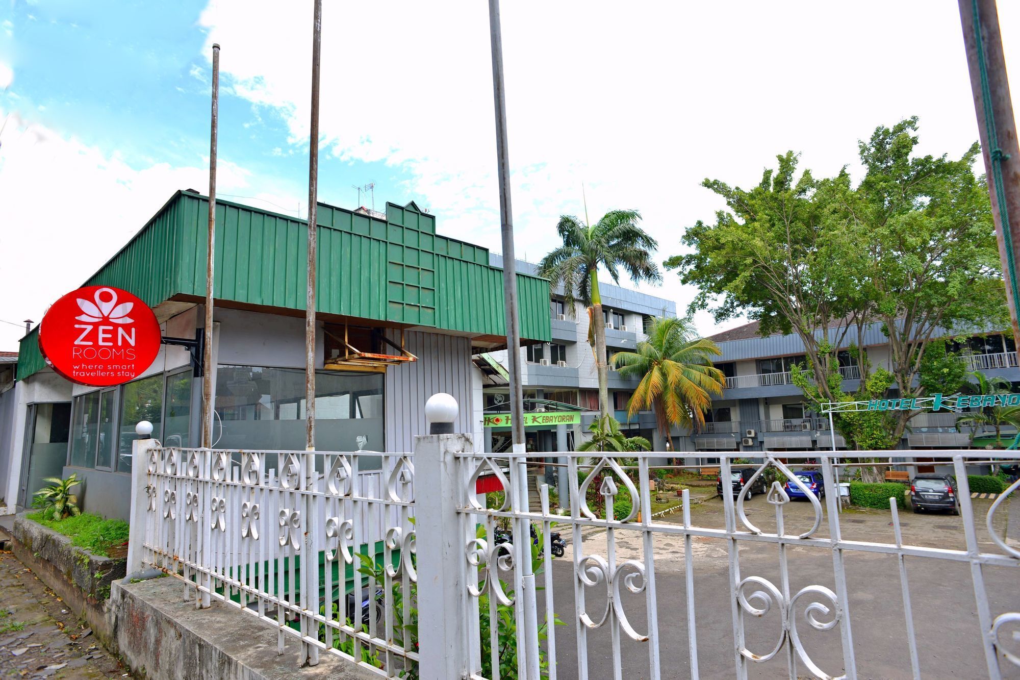 Reddoorz Plus Near Kebayoran Baru Blok S Jacarta Exterior foto